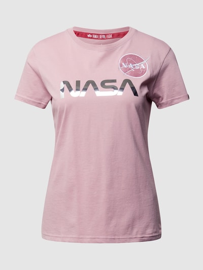 Alpha Industries T-shirt z nadrukiem NASA Metaliczny różowy 2