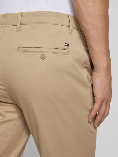 Tommy Hilfiger Chino met achterzakken, model 'DENTON' Beige - 3