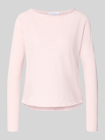 Produktfoto, Longleeve mit Rollsaum und Raglanärmeln von Rich & Royal in zartem Rosa, Reine Baumwolle, Regular-Fit, Rundhalsausschnitt, Rückenlänge 58 cm bei Größe S, glatte Textur