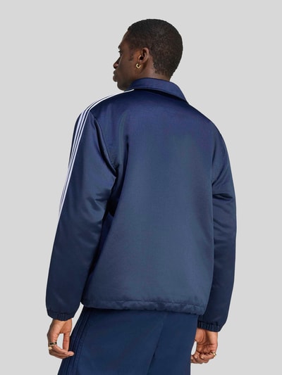 adidas Originals Bluza rozpinana o kroju relaxed fit z wyhaftowanym logo Granatowy 5