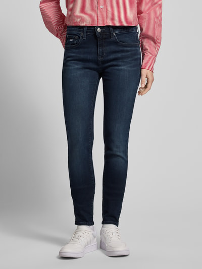 Tommy Jeans Jeansy o kroju skinny fit z 5 kieszeniami model ‘SOPHIE’ Ciemnoniebieski 4