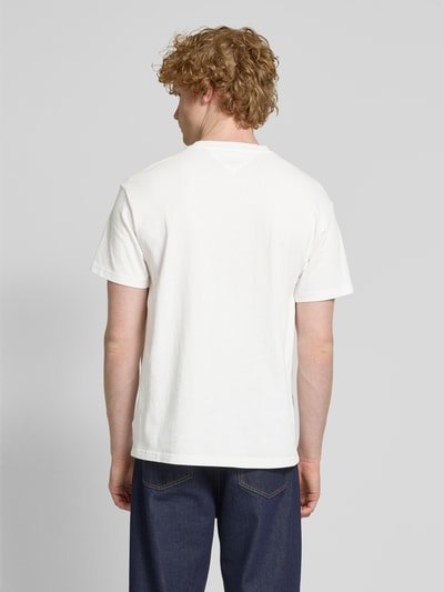 Tommy Jeans Regular fit T-shirt van puur katoen met labelprint Offwhite - 5