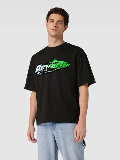 REVIEW T-shirt o kroju oversized z nadrukiem z logo Czarny 4