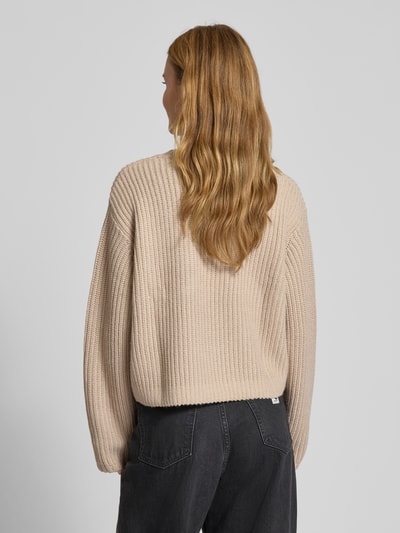 Carhartt Work In Progress Sweter krótki z dzianiny z kieszenią na piersi Beżowy 5