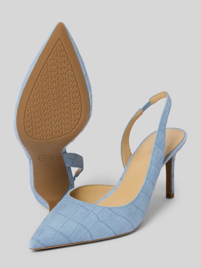 Produktfoto, Slingback Pumps mit Pfennigabsatz Modell 'ALINA FLEX' von MICHAEL Michael Kors aus hellblauem beschichtetem Leder, spitz zulaufend, glatte Sohle, modische Kroko-Prägung, Absatzhöhe 9 cm bei Größe 40