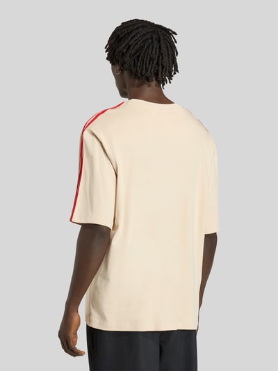 adidas Originals Oversize T-Shirt aus reiner Baumwolle Beige 5
