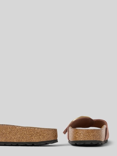 Birkenstock Klapki ze sprzączką model ‘Madrid Big Buckle’ Brudnoróżowy 2
