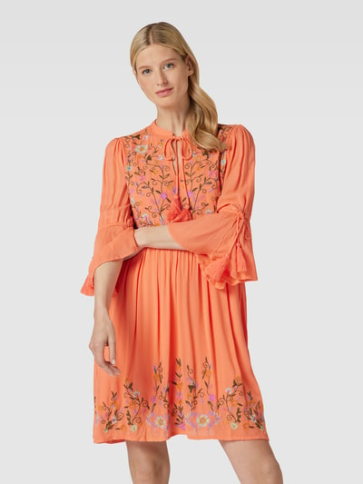 YAS Knielanges Viskosekleid mit Schlüsselloch-Ausschnitt Orange 4