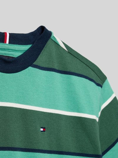 Tommy Hilfiger Teens Regular Fit T-Shirt aus reiner Baumwolle Gruen 2