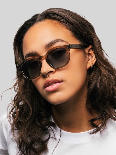 MessyWeekend Sonnenbrille Modell 'BILLE' Gruen 4
