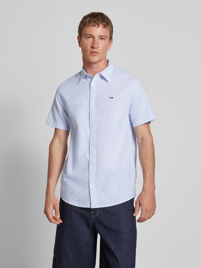 Tommy Jeans Regular fit vrijetijdsoverhemd van een mix van katoen en linnen
 Lichtblauw - 4