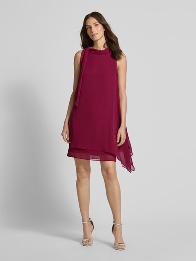 Vera Mont Mini Cocktailkleid mit Stehkragen und Schluppe Bordeaux 1