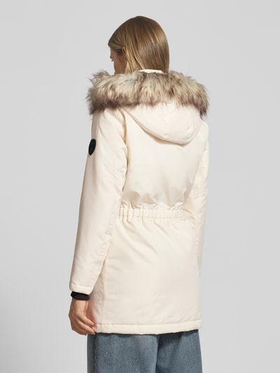ONLY Shaped Fit Parka mit Label Patch Modell 'IRIS' Offwhite 5