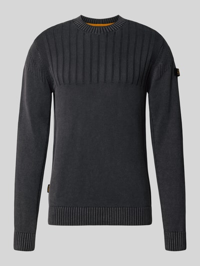 Produktfoto, Regular Fit Strickpullover aus reiner Baumwolle mit Label-Detail von PME Legend in Dunkelgrau, elastische Abschlüsse, strukturierte Oberfläche