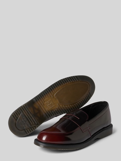 Productfoto, Loafers aus leer met schachtbrug model 'Temara' van Dr. Martens in bordeaux, geprofileerde profielzool, afgeronde punt