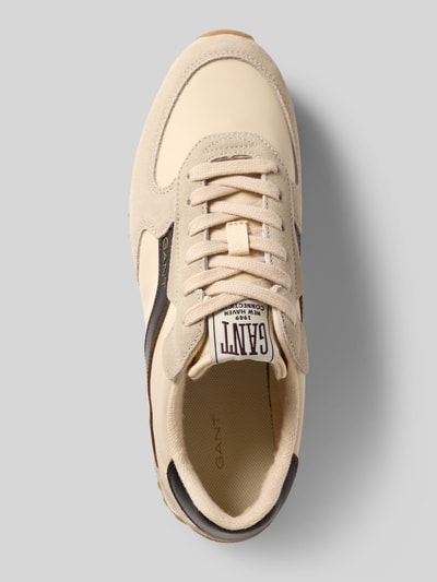 Produktfoto, Sneaker aus Leder-Mix mit Logo-Detail Modell 'Beja' von Gant in Beige und Dunkelbraun, abgerundete Passform, Schnürverschluss, strukturierte Oberfläche