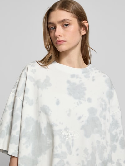 Karo Kauer Oversized T-Shirt mit Label-Print Weiss 3