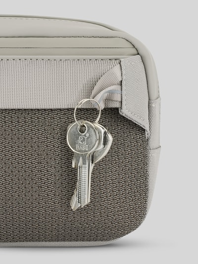 Kapten & Son Bauchtasche mit wasserfestem Reißverschluss Modell 'BERGEN PRO CROSSBODY' Hellgrau 4