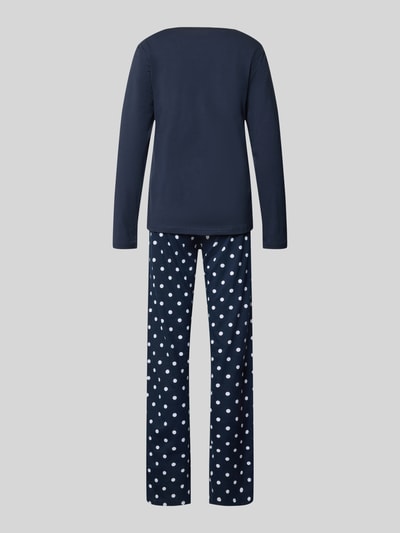 Vrouwenmodel draagt pyjama met Stitching en ronde hals van LOUIS & LOUISA, puur katoen, regular fit, all-over look, pyjamabroek, ganzichaam van achteren.