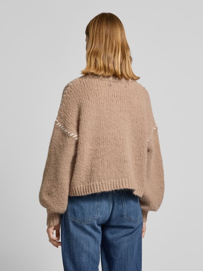 Vero Moda Relaxed Fit Strickpullover mit Kontrast-Detail Modell 'FENG' Taupe 5