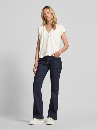 Jake*s Casual T-shirt z prążkowanym dekoltem w serek Złamany biały 1