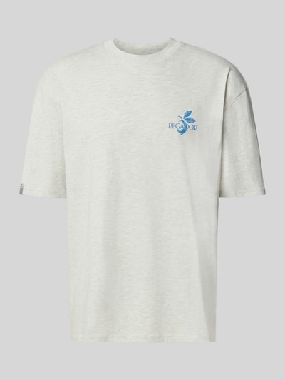 Produktfoto, Oversized T-Shirt mit Backprint und Rundhalsausschnitt von PEGADOR in Hellgrau, reine Baumwolle, Label-Print, strukturierte Textur