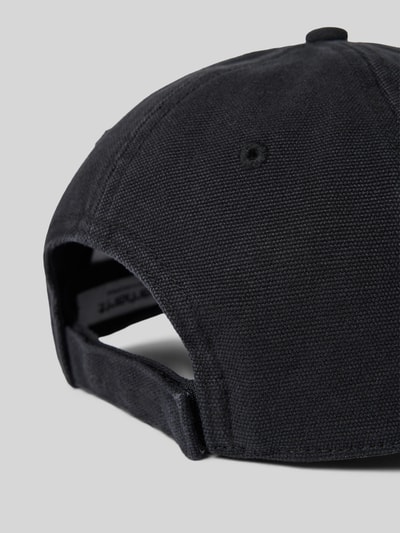 Produktfoto, Czapka z daszkiem z bawełny Cap mit Label-Detail von Carhartt Work In Progress, wzmocniony daszek, detal z logo, regulowany rzep, faktura materiału ciemna, drobno tkana, wykończenie matowe