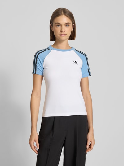 adidas Originals T-shirt z wyhaftowanym logo Biały 4