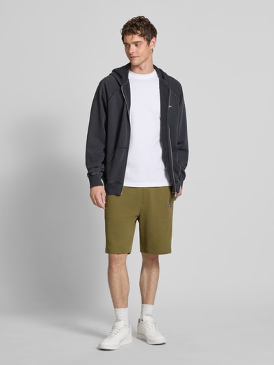 Hugo Blue Sweatshorts mit Logo-Patch Modell 'Nasensio' Oliv 1