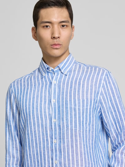 Christian Berg Men Regular Fit Leinenhemd mit Button-Down-Kragen Royal 3