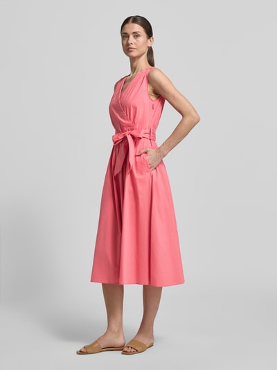 ROBE LÉGÈRE Midikleid mit V-Ausschnitt und Bindegürtel Pink 1