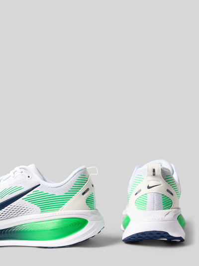 Nike Sneaker mit Logo-Print Modell 'VOMERO 18' Weiss 2