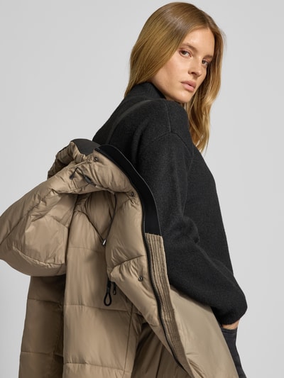 WITHBLACK Regular Fit Steppmantel mit Enten-Daunen-Füllung Taupe 3