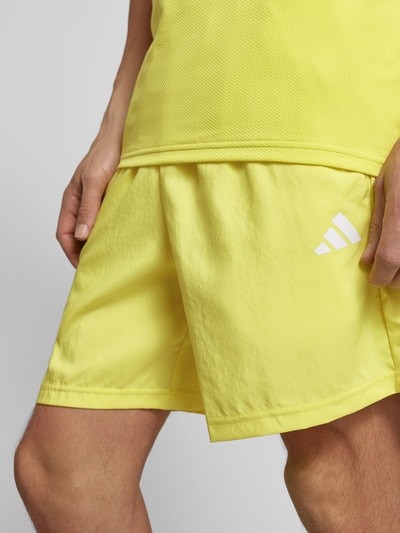 Adidas Training Regular Fit Shorts mit Reißverschlusstaschen Gelb 3