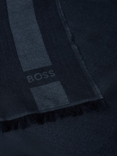 Produktfoto, Schal mit Woll-Anteil Modell 'ERYK_70*180' von BOSS, Optik: Unifarben/Strukturiert, Label-Patch, feine Fransen, feine Webstruktur
