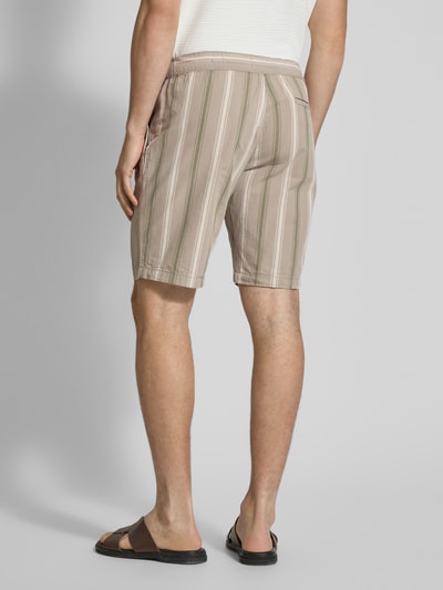 MCNEAL Korte regular fit broek met achterzak Lindegroen - 5