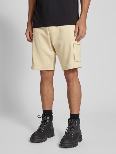 The North Face Regular Fit Sweatshorts mit Cargotaschen Modell 'ICONS' Beige 4