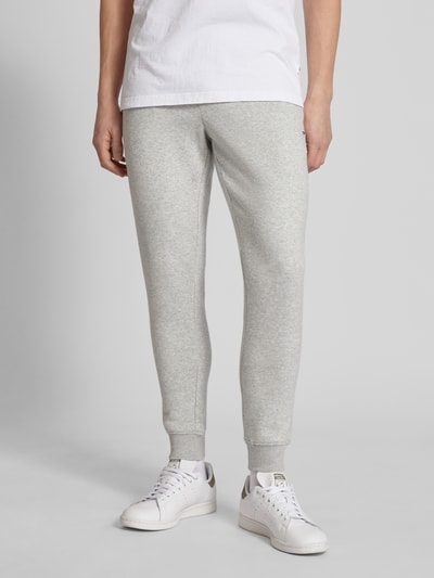 Tommy Jeans Slim Fit Sweatpants in Melange-Optik Hellgrau Melange 4