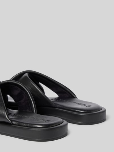Tamaris Leren slippers met gekruiste riempjes Zwart - 2