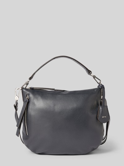 Produktfoto, Handtasche aus Leder Modell 'JUNA' von Abro in Schwarz, strukturierte Oberfläche, mit Tragehenkel und Schulterriemen, Reißverschluss, Maße 35x30x10 cm, Schulterriemen 90 cm.