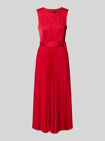 Produktfoto, Cocktailkleid mit Plisseefalten von Vera Mont, kolor czerwony, krój taliowany, długość midi, plisowana faktura, dekolt okrągły, drapowania, pasek w talii, zamek z tyłu, długość pleców w rozmiarze 36: 126 cm, szerokość w rozmiarze 36: 30 cm