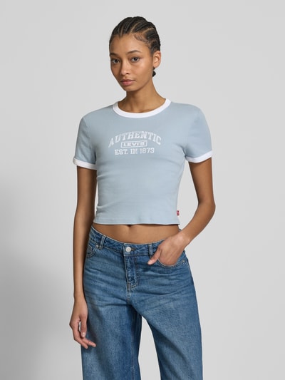 Levi's® Cropped T-Shirt mit Label-Print Weiss 4