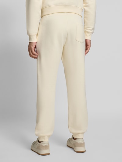 MCNEAL Regular Fit Sweatpants mit elastischen Beinabschlüssen Ecru 5