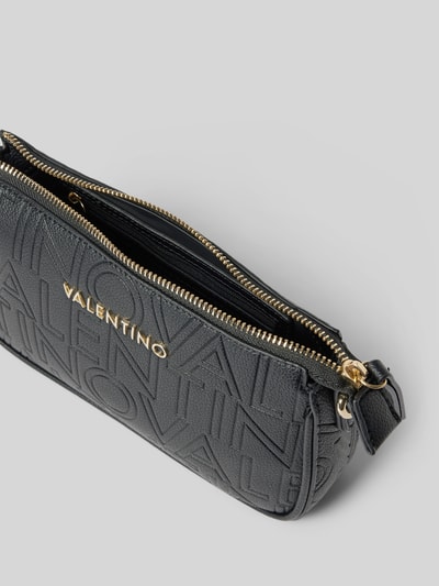 VALENTINO BAGS Crossbody Bag mit Allover-Label-Prägung Modell 'PANSY' Black 4