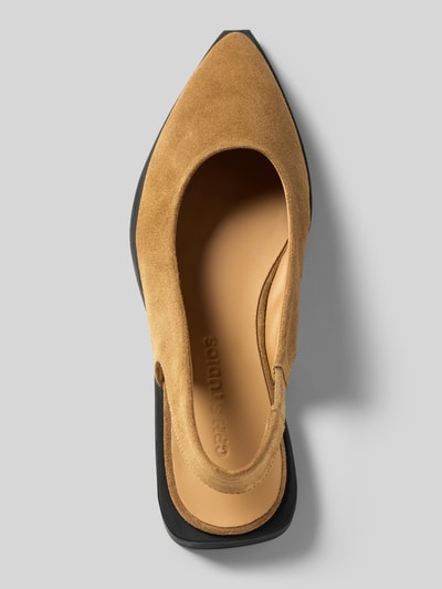 Produktfoto, Ballerinas im Slingback-Design von Copenhagen, spitz zulaufend, Wildleder-Optik, braun, glatte Sohle, offene Ferse, 2 cm Absatz