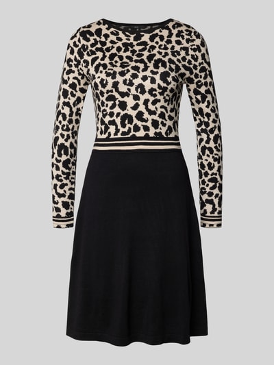 Produktfoto, Knielanges Kleid aus Viskose-Mix in Strick-Optik von Zero, schwarz-beige mit Leopardenmuster, Rundhalsausschnitt, langärmelig, Knielänge, Rückenlänge 94 cm, Brustweite 42 cm, Ärmellänge 62 cm