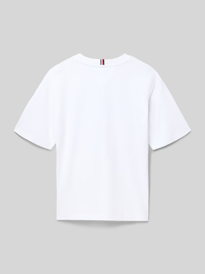 Produktfoto, Regular Fit T-Shirt aus reiner Baumwolle von Tommy Hilfiger Teens in Optik: Unifarben, kurzarm, Rückansicht, helle Textur.