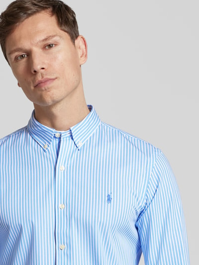 Polo Ralph Lauren Koszula casualowa o kroju slim fit z kołnierzykiem typu button down Błękitny 3