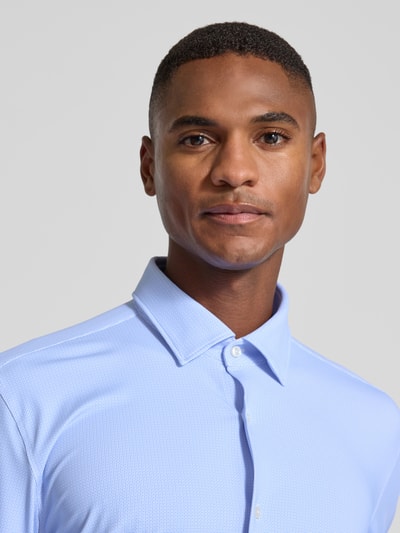 HUGO Koszula biznesowa o kroju slim fit z materiału ze streczem model ‘KENNO’ Błękitno-niebieski 3