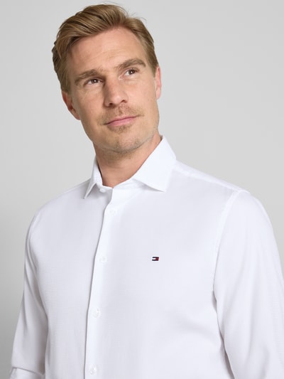 Tommy Hilfiger Tailored Slim Fit Businesshemd mit Kentkragen Weiss 3